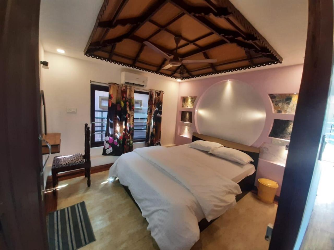 Cosy Premium Houseboats Otel Alappuzha Dış mekan fotoğraf