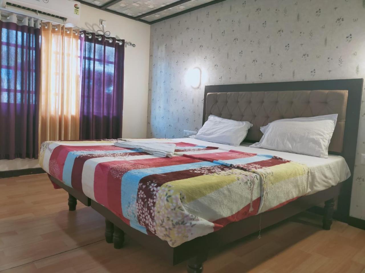 Cosy Premium Houseboats Otel Alappuzha Dış mekan fotoğraf