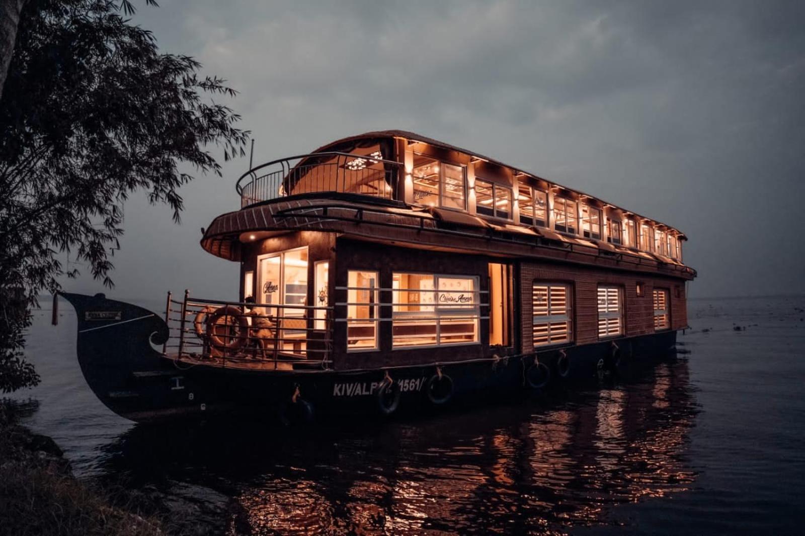 Cosy Premium Houseboats Otel Alappuzha Dış mekan fotoğraf
