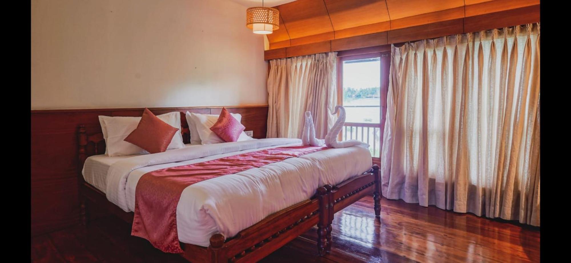 Cosy Premium Houseboats Otel Alappuzha Dış mekan fotoğraf