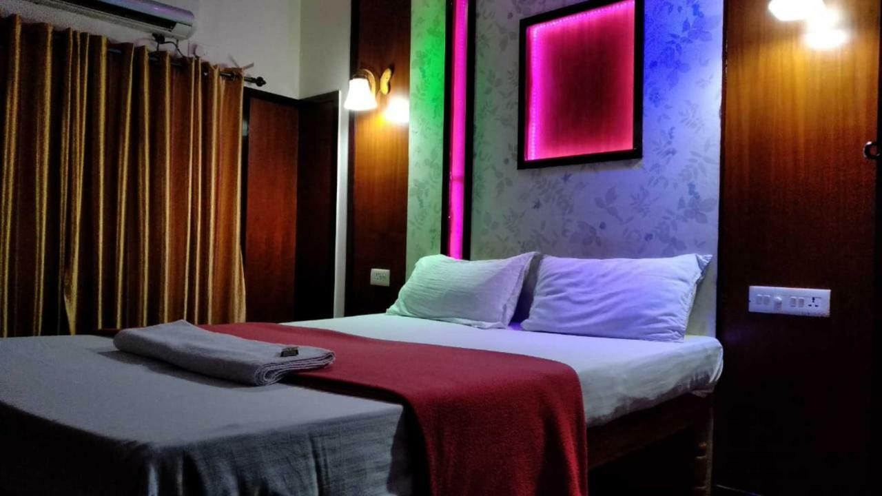 Cosy Premium Houseboats Otel Alappuzha Dış mekan fotoğraf