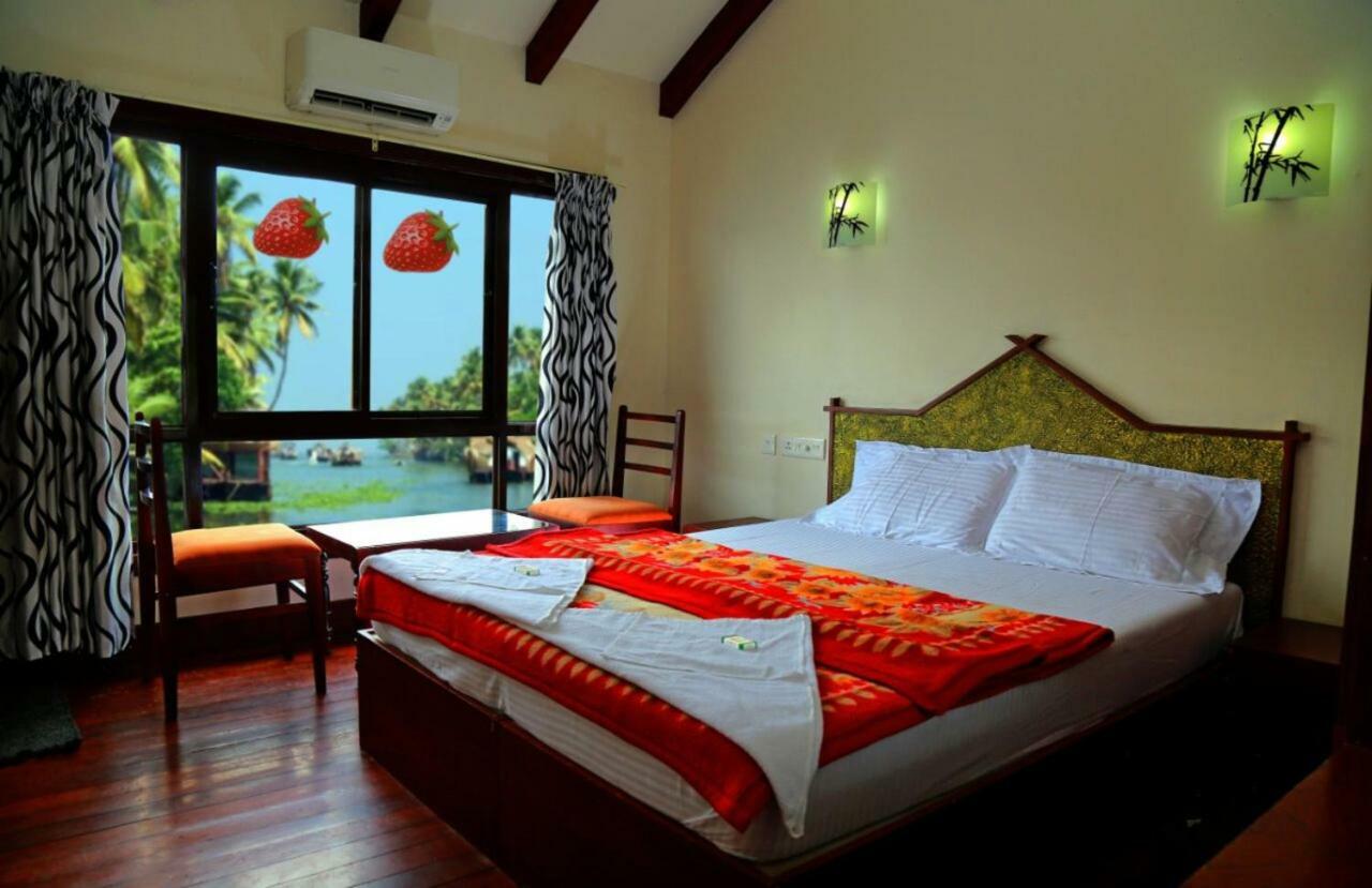 Cosy Premium Houseboats Otel Alappuzha Dış mekan fotoğraf