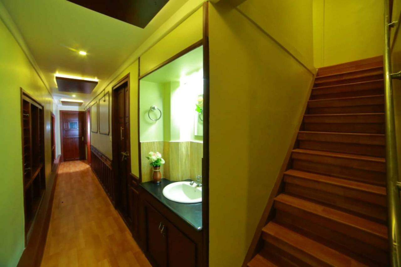 Cosy Premium Houseboats Otel Alappuzha Dış mekan fotoğraf