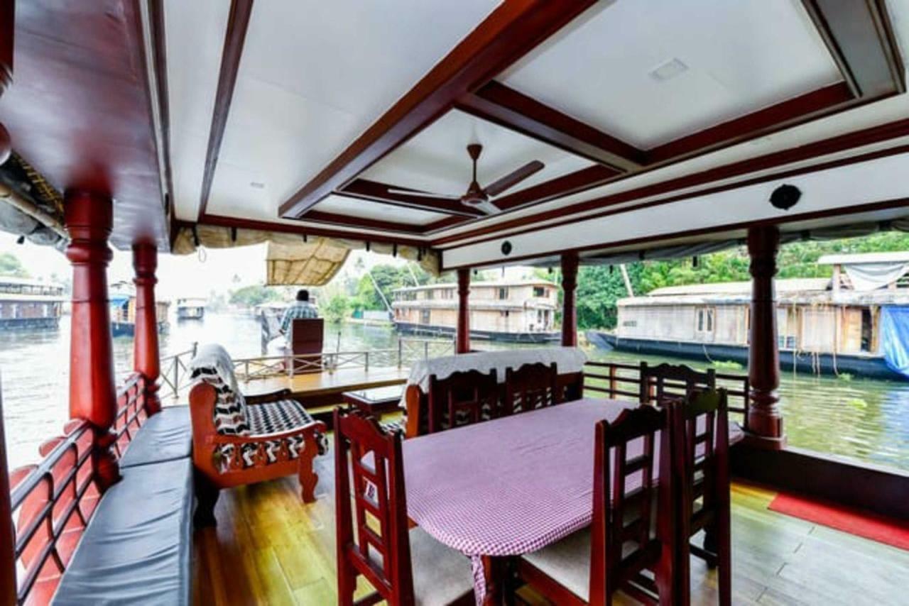 Cosy Premium Houseboats Otel Alappuzha Dış mekan fotoğraf