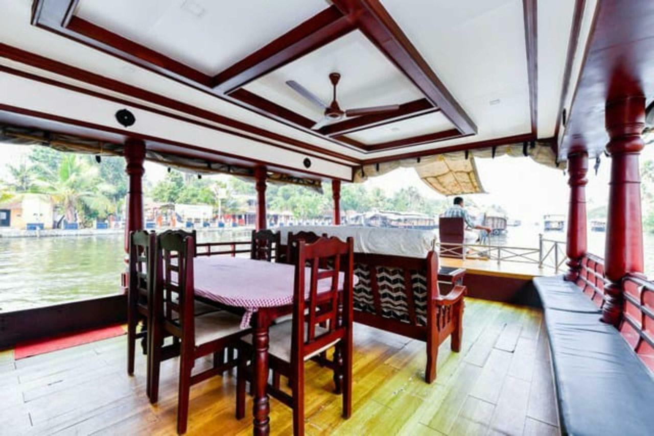 Cosy Premium Houseboats Otel Alappuzha Dış mekan fotoğraf