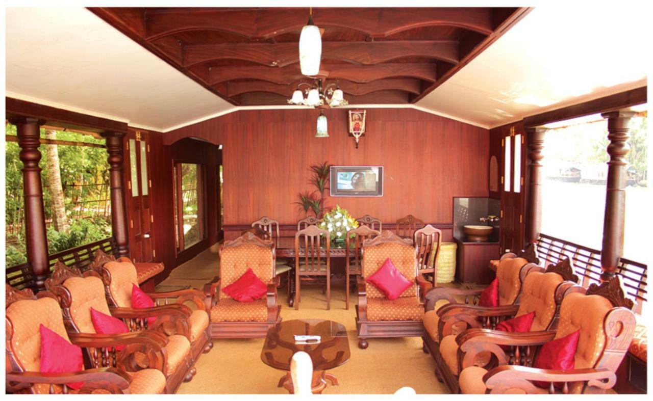 Cosy Premium Houseboats Otel Alappuzha Dış mekan fotoğraf