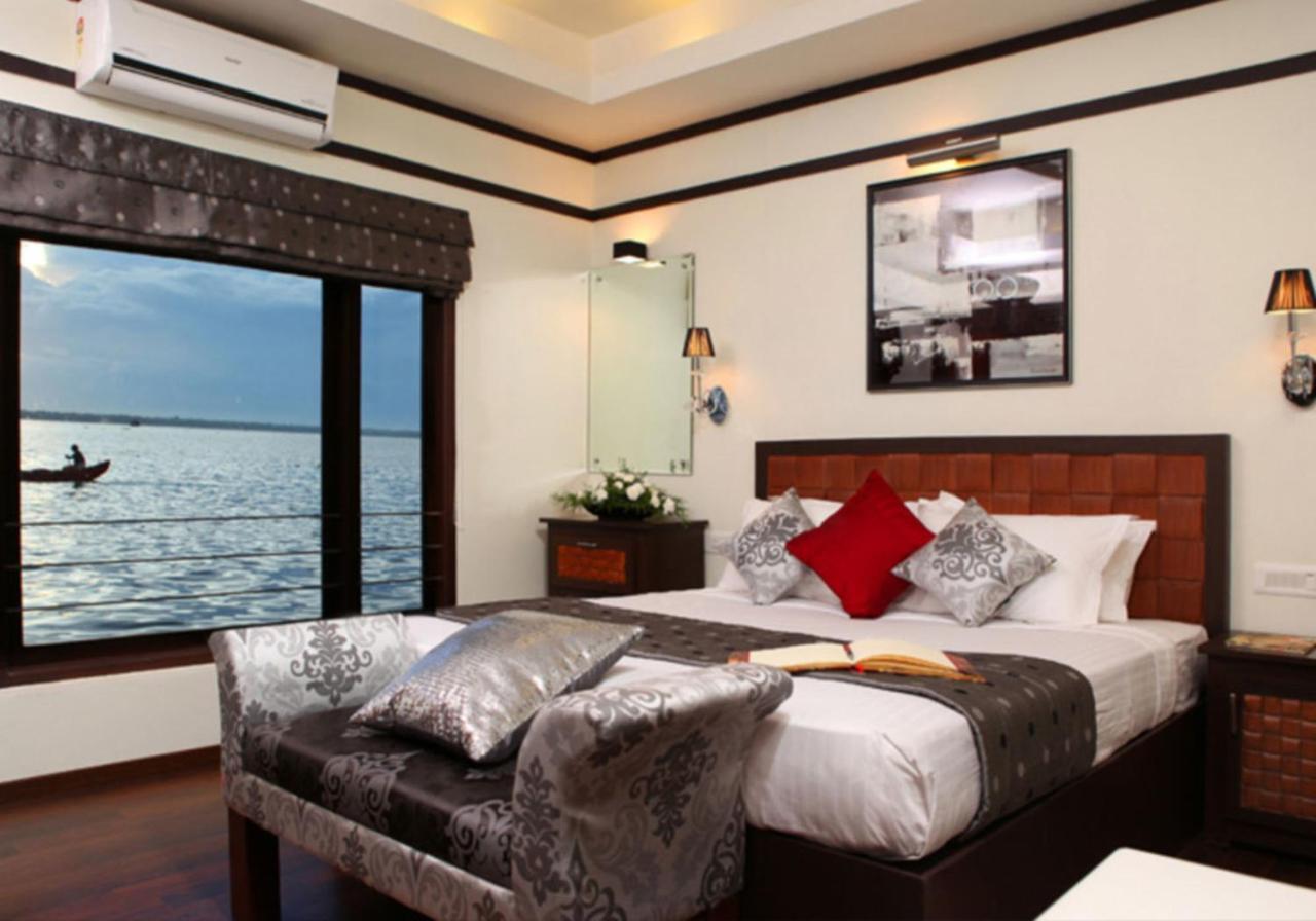 Cosy Premium Houseboats Otel Alappuzha Dış mekan fotoğraf